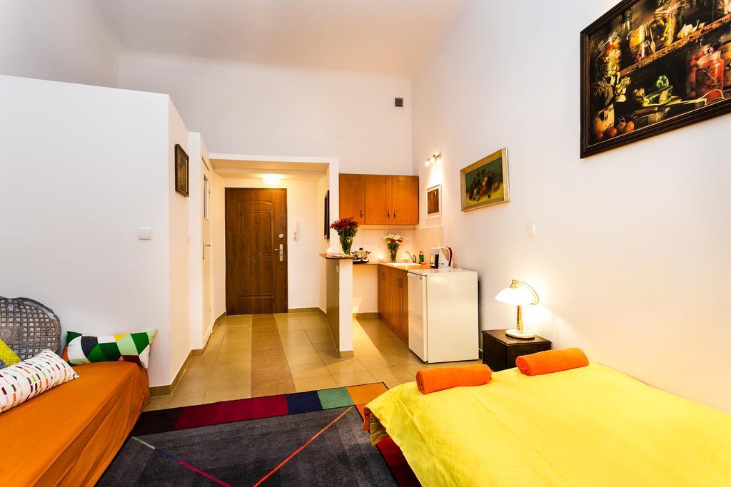 Live Like Locals: Market Square X Jewish District Cracovie Extérieur photo