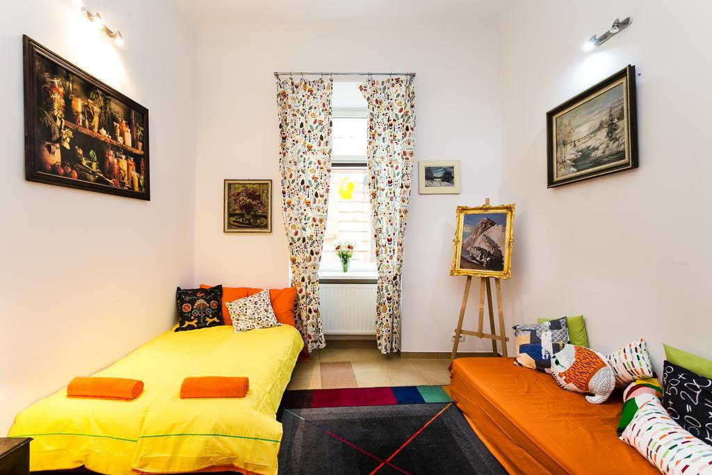 Live Like Locals: Market Square X Jewish District Cracovie Extérieur photo