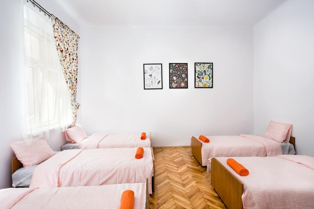 Live Like Locals: Market Square X Jewish District Cracovie Extérieur photo